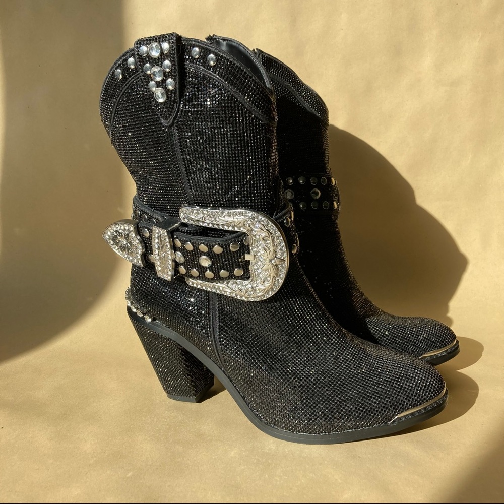 ✨SOLD✨🖤MIDNIGHT SHERIFF SHINE COWBOY BOOTS🖤